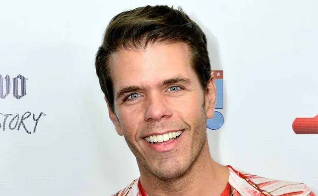 Perez Hilton recupera el habla; su familia asegura que ya puede comunicarse tras presunto episodio de aut0lesi*n