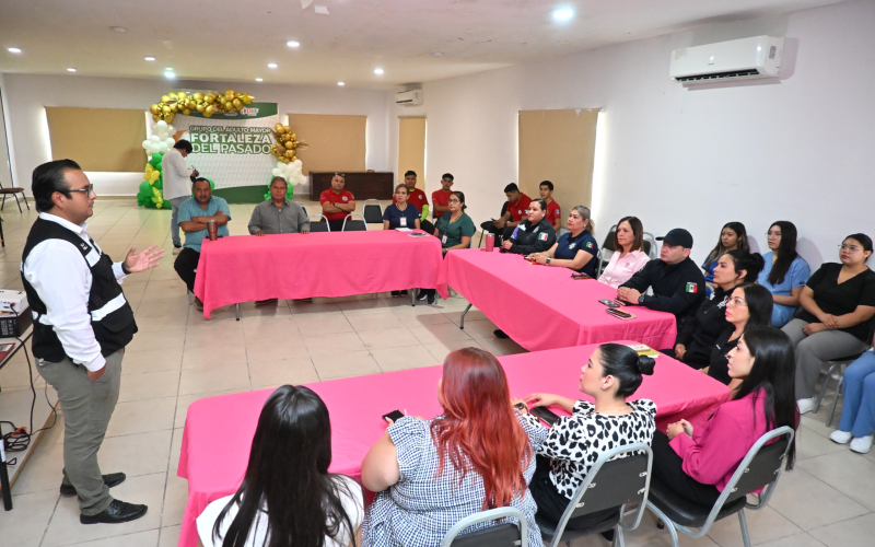 Impulsa Sari Pérez acciones para fortalecer la salud mental en Frontera