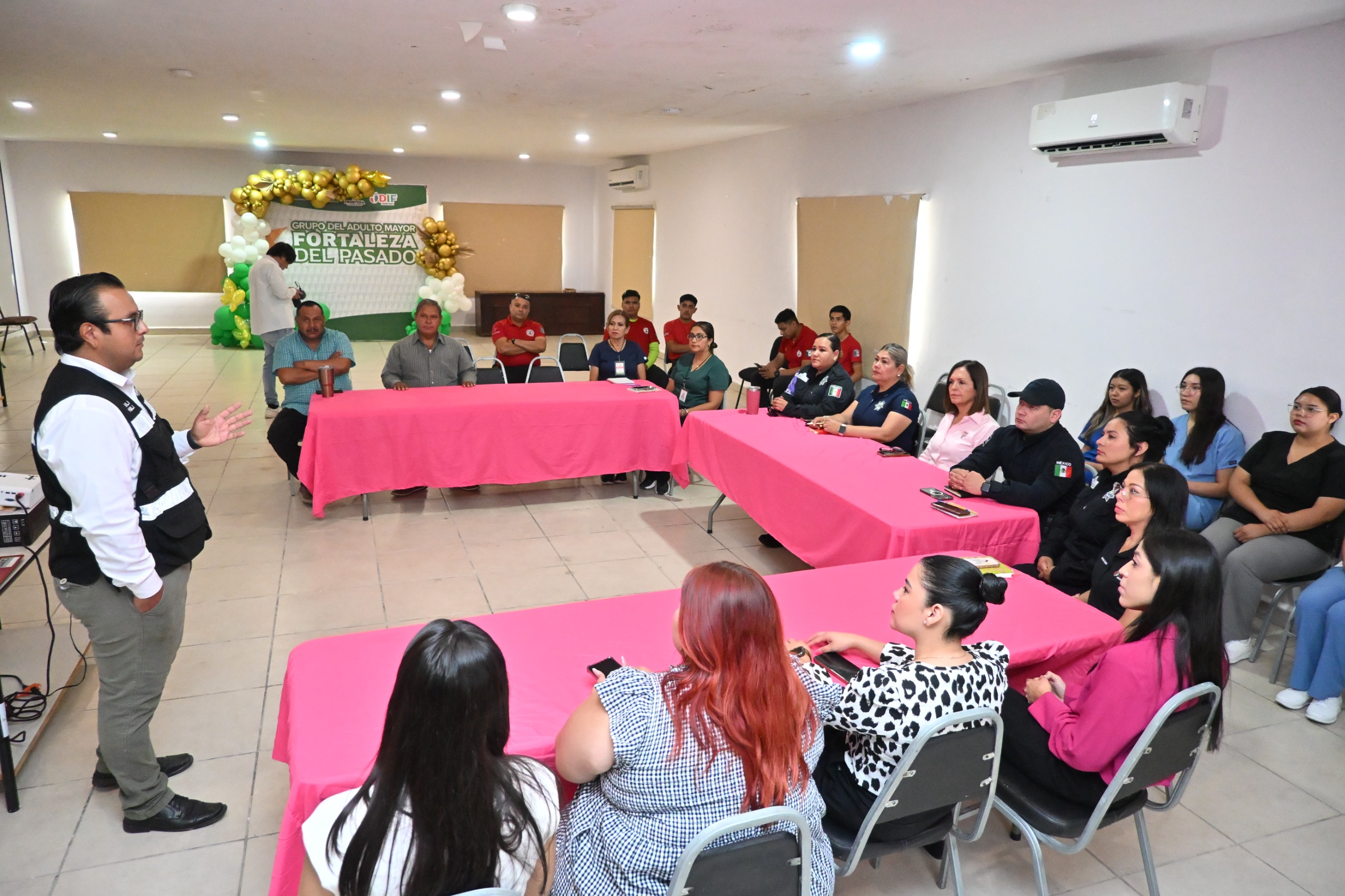 Impulsa Sari Pérez acciones para fortalecer la salud mental en Frontera