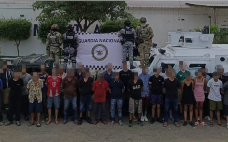 Caen 28 sujetos en acciones terrestres en Mazatlán; aseguran armas largas y casi 3 mil cartuchos