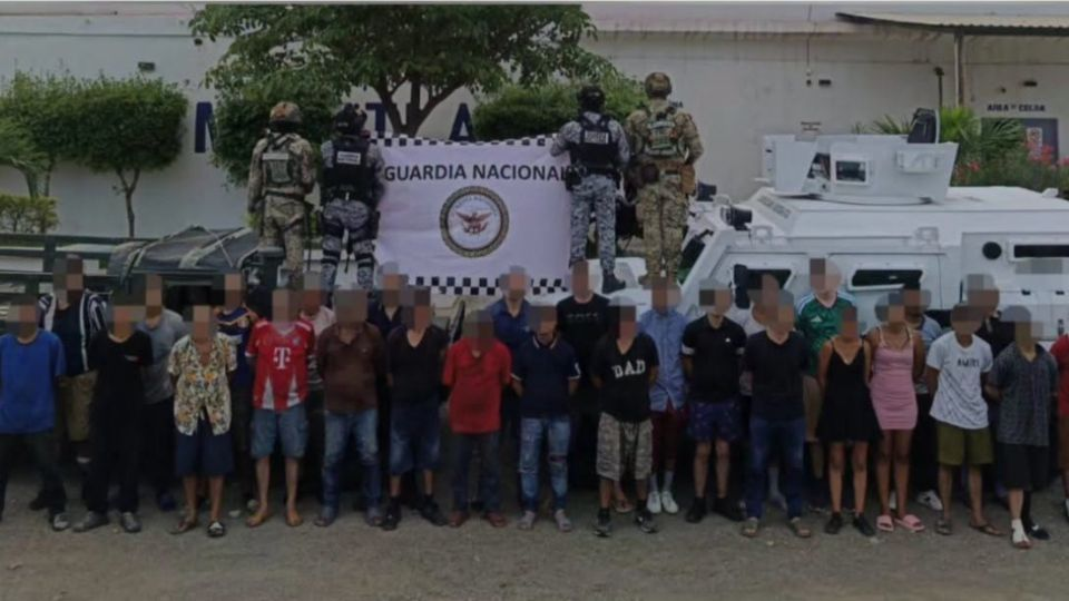 Caen 28 sujetos en acciones terrestres en Mazatlán; aseguran armas largas y casi 3 mil cartuchos