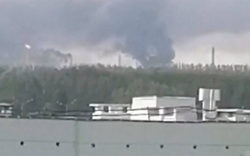 Ataque con drones de Ucrania en refinería rusa deja al menos 13 personas muert*s, entre ellas un menor de edad