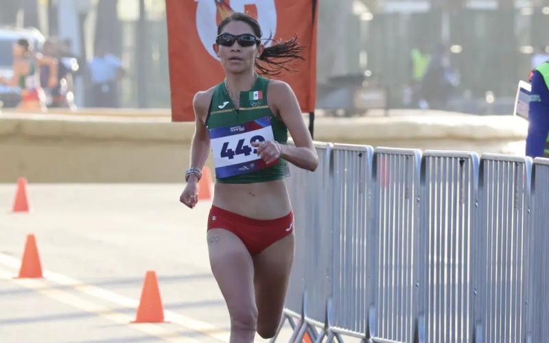 Laura Galván gana oro y rompe récord en Centroamericanos