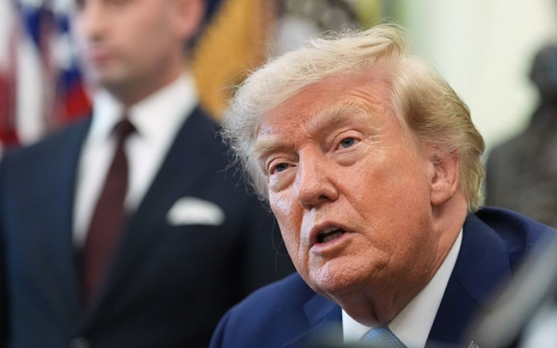 «El único que controla Ormuz es EU», asegura Trump pese al bloqueo de Irán