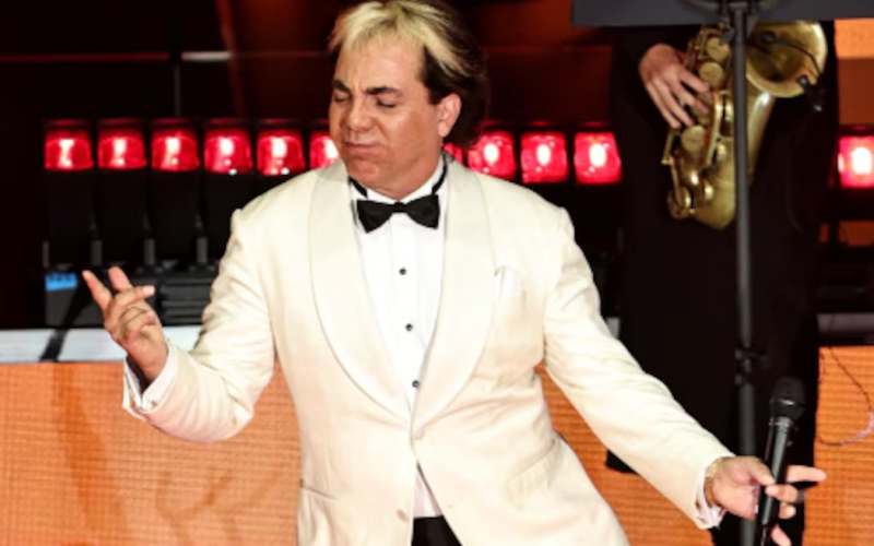 Cristian Castro, captado con una nueva mujer; no es la joven con que presumía salir hace unos días