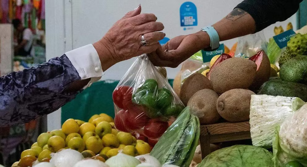 Comida en la calle, la papa y cebolla: los productos que dispararon la pobreza alimentaria en México durante julio