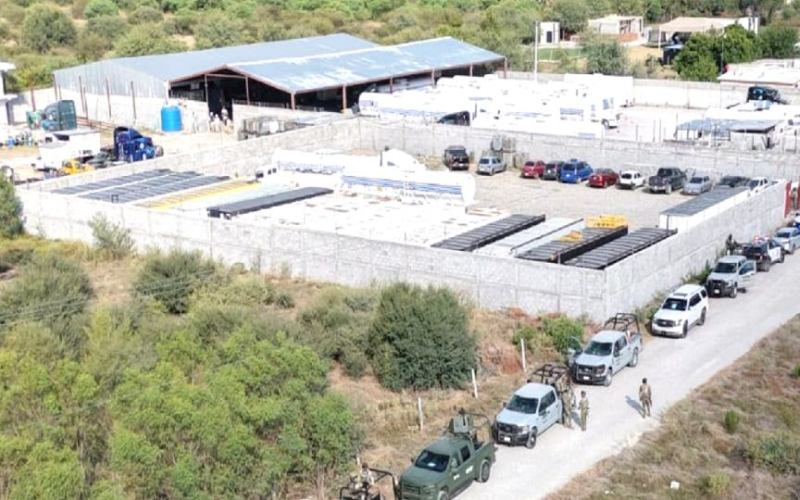 Detienen a 14 personas y aseguran más de 300 mil litros de «huachicol» en predio de Tamaulipas