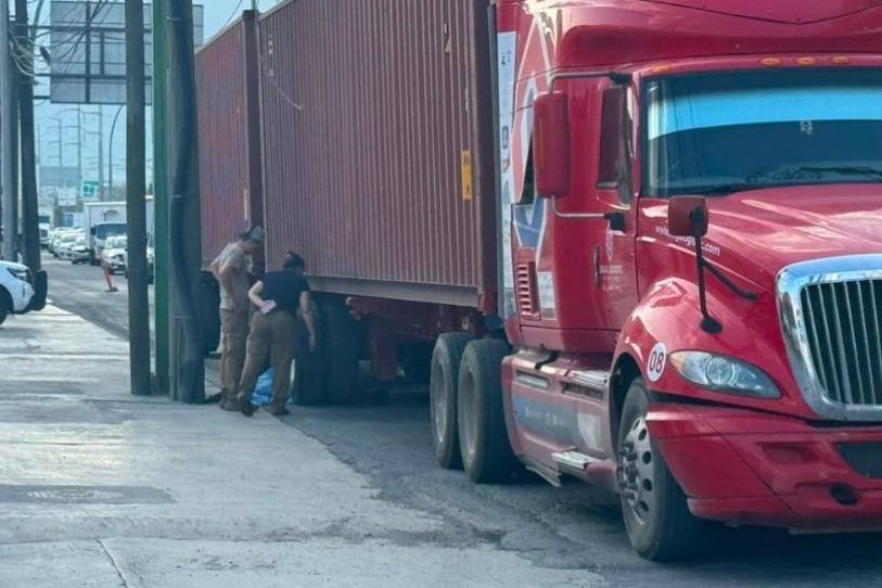 Vinculan a proceso a joven que empujó a adulto mayor y murió arrollado por un tráiler en Monterrey