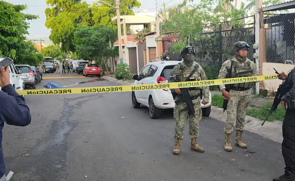 Ola de violencia deja cuatro nuevos asesinat*s en Sinaloa; una custodia de penal y un médico, entre las víctimas
