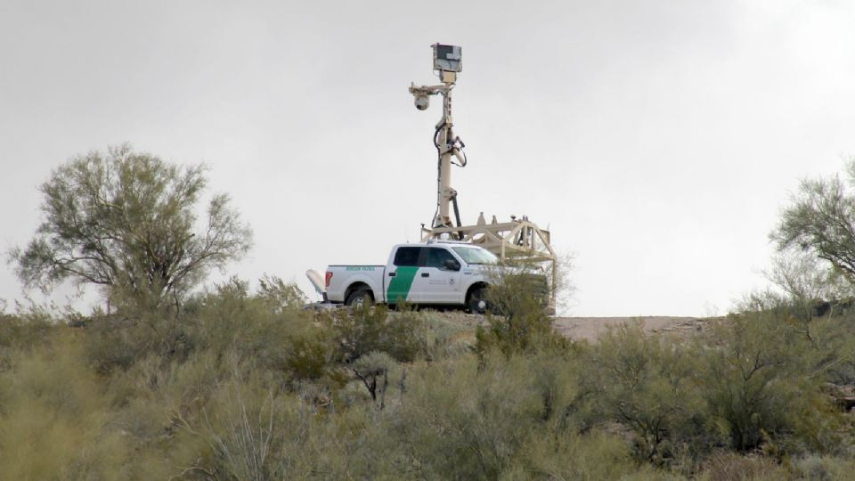 Hallan 73 c*dáveres de migrantes en el desierto de la frontera de Arizona con México en lo que va de 2026