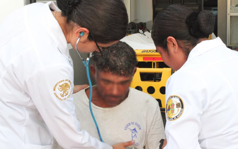 Salió a pescar en Acapulco y no regresó por días: la Marina lo encontró vivo en alta mar