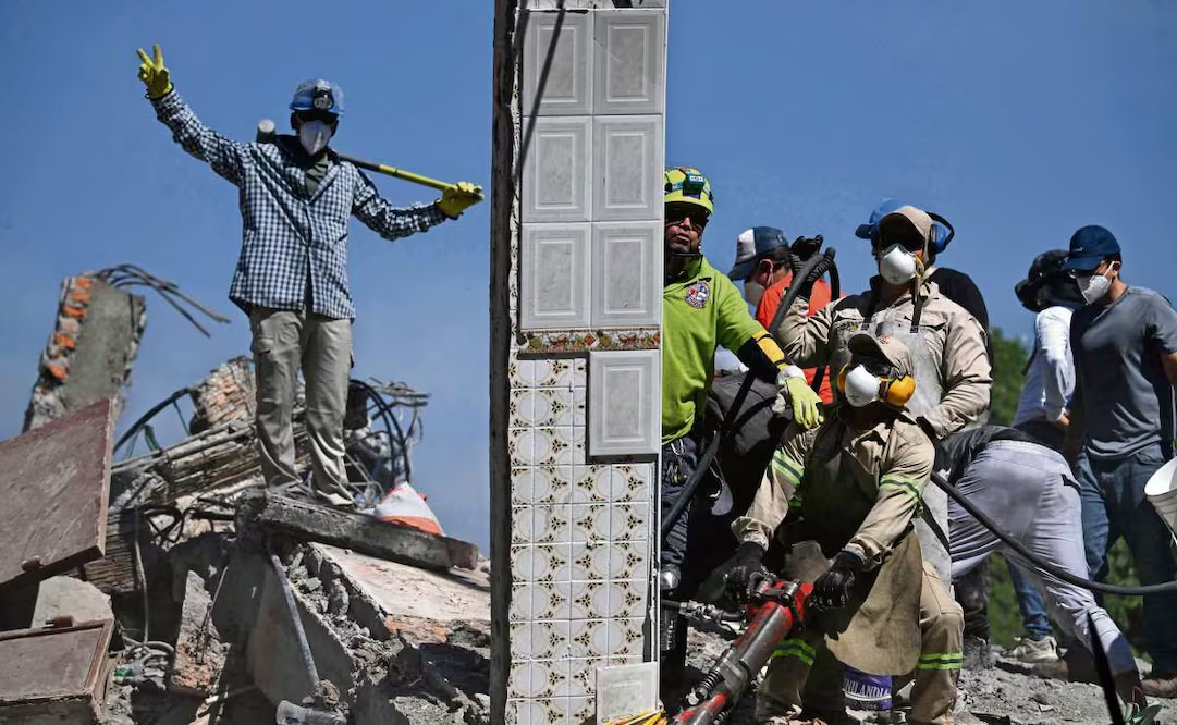Suman 294 muertos y 320 desaparecidos por terremoto en Colombia; hay 353 personas rescatadas