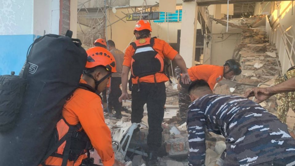Se registra otro terremoto en Indonesia tras fuerte sismo de magnitud 7.7 que dejó 47 fallecidos
