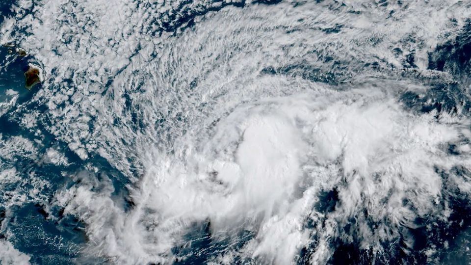 Alertan por proximidad del huracán «Lala» a Hawaii; podría tocar la Isla Grande