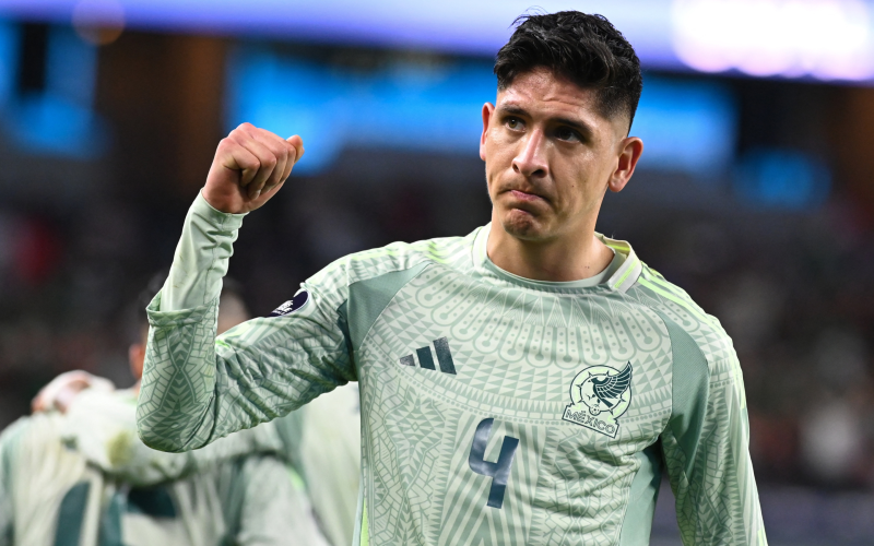 Edson Álvarez despierta interés en Europa: estos son los tres clubes que lo buscan