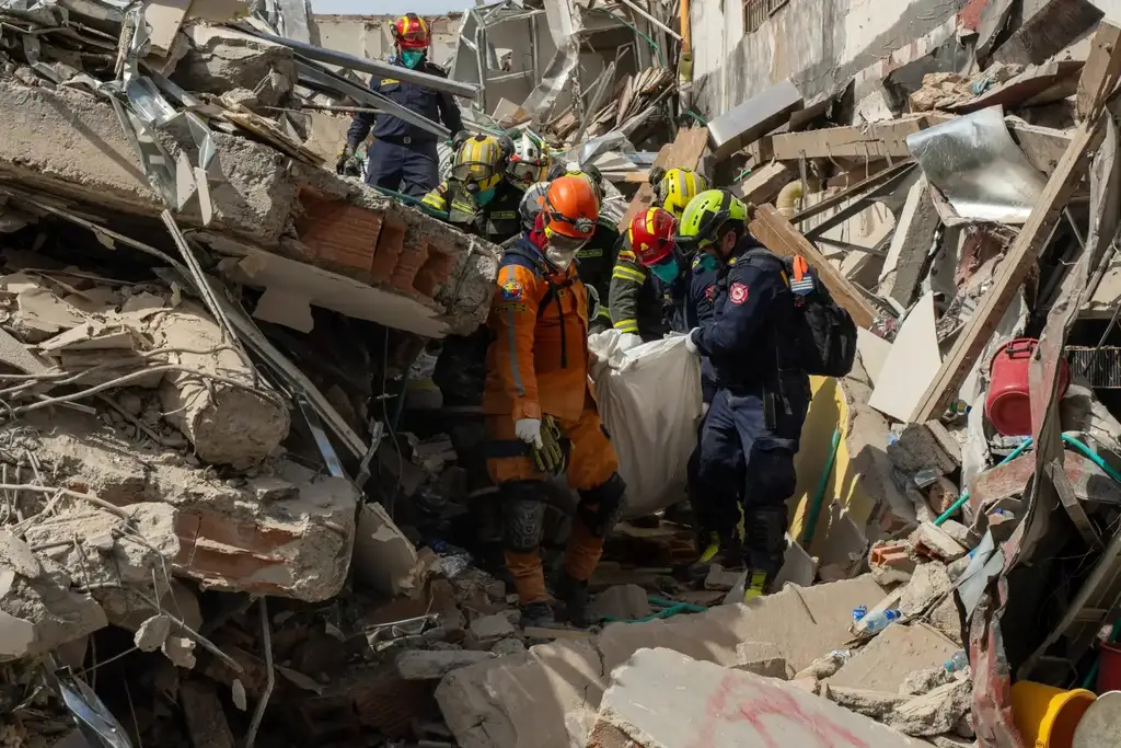 De la Espriella pide a Trump que suspenda los aranceles a Colombia para ayudar a la recuperación tras el terremoto