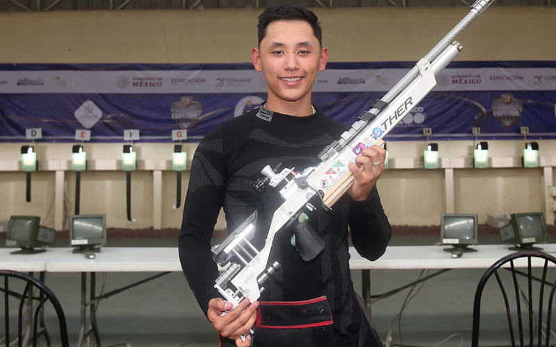 Edson Ramírez apunta a conseguir el boleto olímpico en tiro deportivo