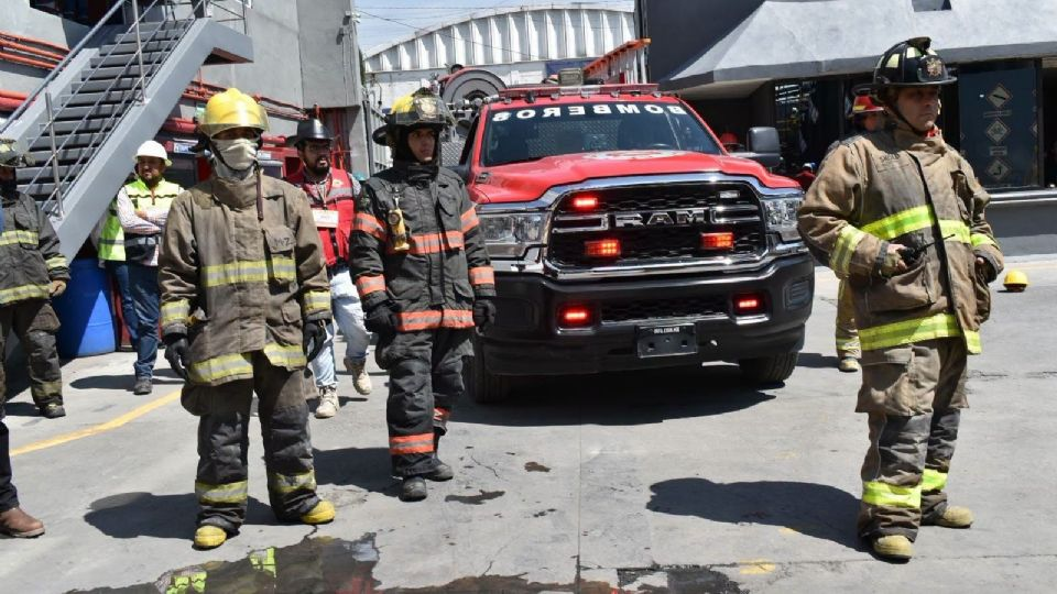 Se incendia ducto de Pemex tras labores para cerrar una toma clandestina en Hidalgo; hay dos trabajadores heridos