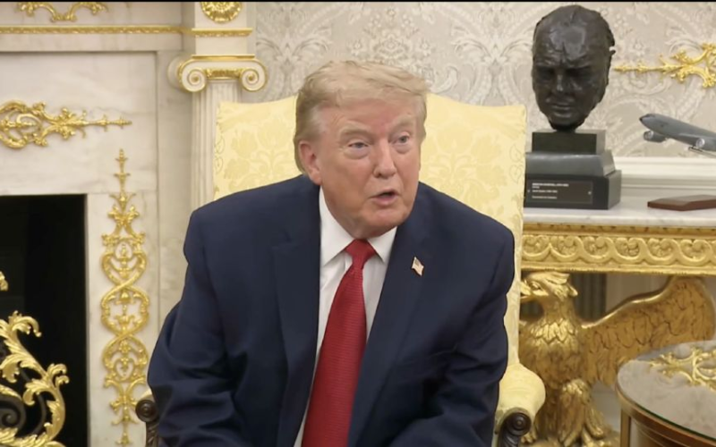 «Me agrada la idea»: Trump reitera que quiere hacer de Ormuz un territorio estadounidense