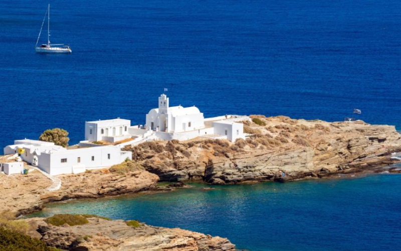 Se estrella helicóptero privado en la isla griega de Sifnos; hay tres personas fallecidas