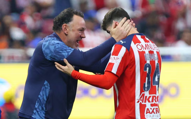 Gabriel Milito rompe el silencio sobre la posible salida de ‘La Hormiga’ González a Grecia