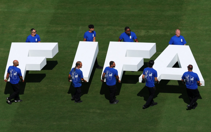 FIFA anuncia la salida de su director de operaciones tras las críticas a Infantino