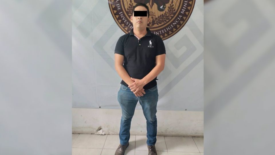 Detienen a un elemento de la FGR en Chiapas por ext0rsión a comerciantes