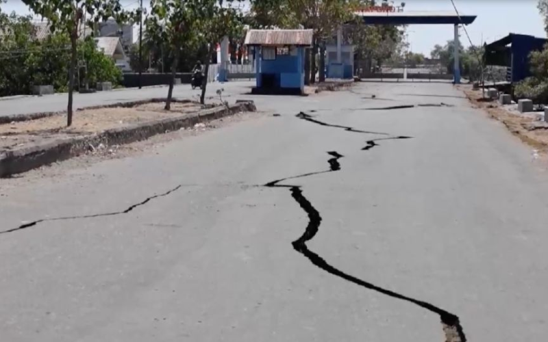 Muert*s por sismo en Indonesia suben a 70 tras cuatro días; hay 22 mil desplazados en siete distritos