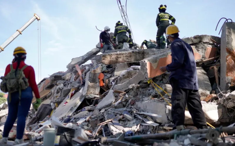 Asciende a 304 la cifra de muert*s por el terremoto en Colombia; hay más de 420 desaparecidos