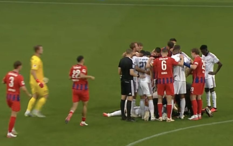 Preocupante: Jamal Musiala se desploma por segunda ocasión en tres días tras jugar ocho minutos en un amistoso del Bayern