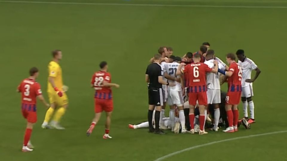 Preocupante: Jamal Musiala se desploma por segunda ocasión en tres días tras jugar ocho minutos en un amistoso del Bayern