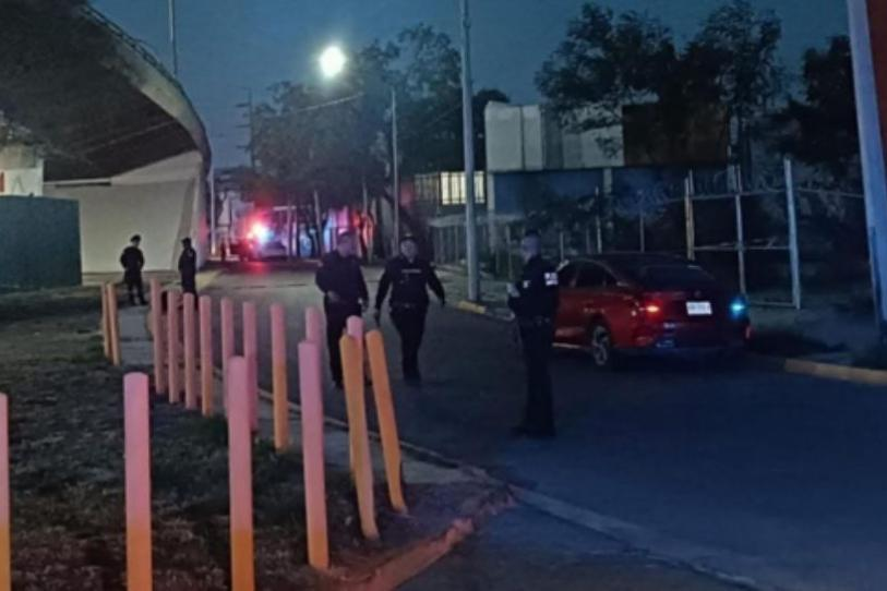 Van seis detenidos por hallazgo de cu3rpos encajuelados en Monterrey, Nuevo León