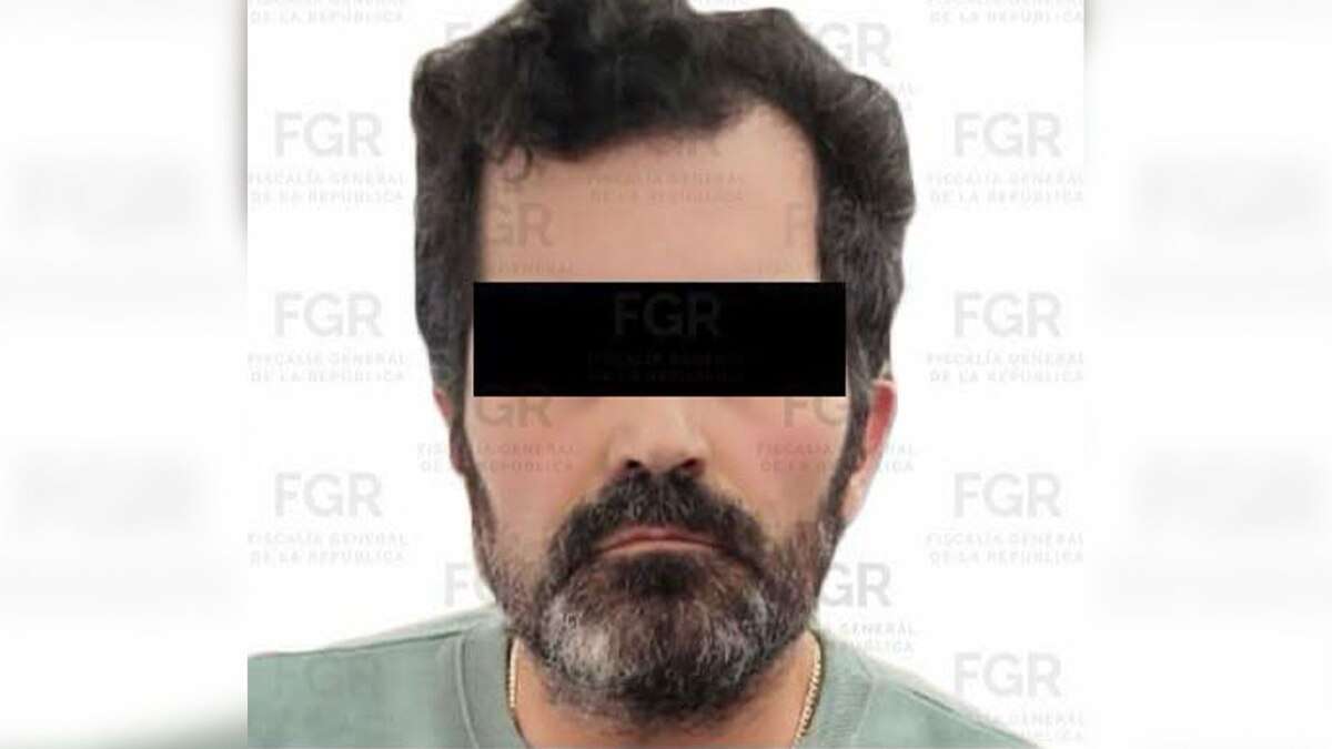 Fernando ‘N’, exalmirante involucrado en huachicol fiscal, es trasladado de Argentina a México