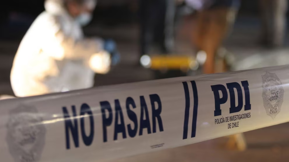 Conmoción en Chile: una adolescente m4tó a su madre a martillazos