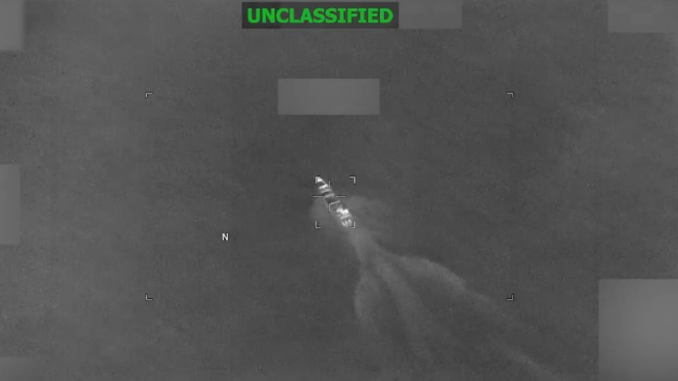 Ejército de EU ataca otra embarcación en el Caribe presuntamente ligada al n*rco; hay cuatro muert*s