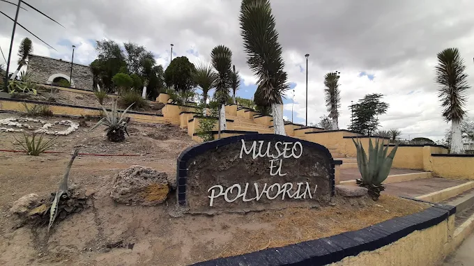 Celebran 49 aniversario del Museo “El Polvorín”