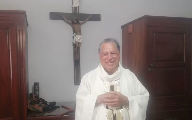 Celebra el padre Venus 36 años de sacerdocio