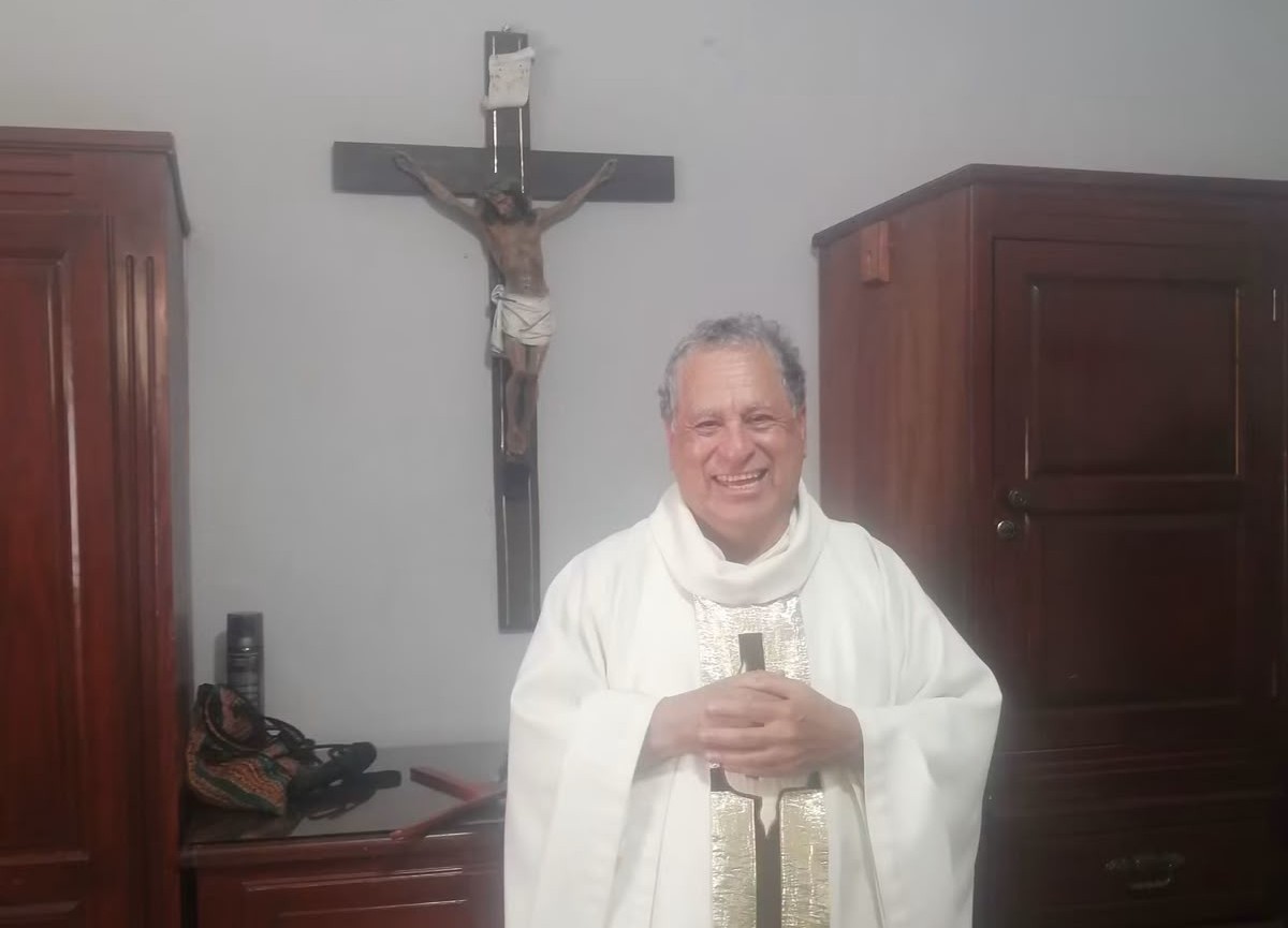 Celebra el padre Venus 36 años de sacerdocio