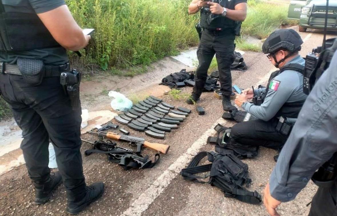 Atacan a federales en carretera en Sinaloa