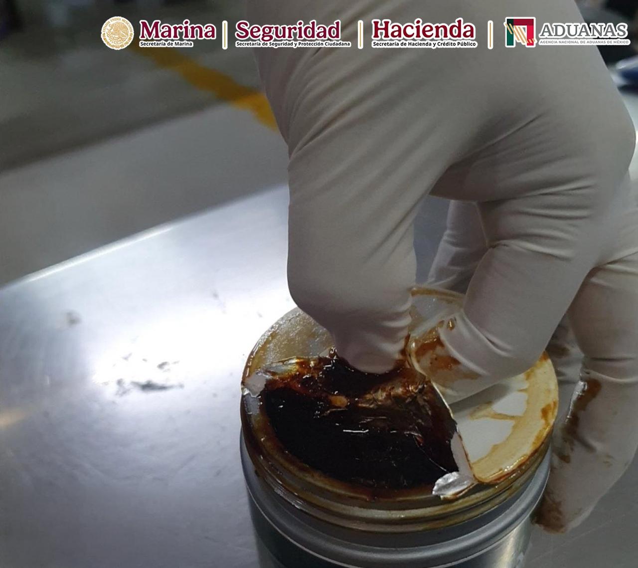 Decomisa la Aduana del AICM 1kg de ayahuasca