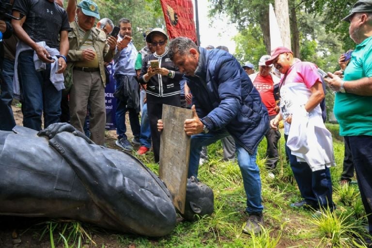 Acusa Calderón a 4T de dinamitar la democracia