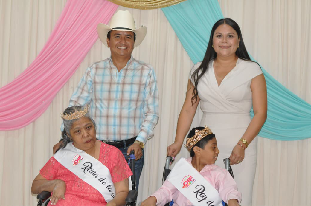 Corona DIF Candela a reina y rey del grupo de discapacidad