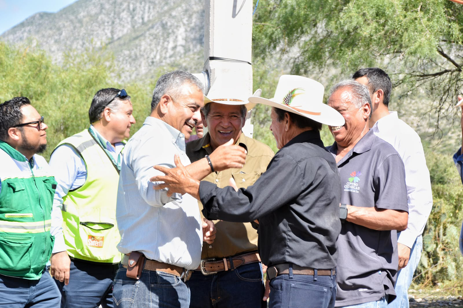 Llegan servicios de energía eléctrica a La Sabaneta