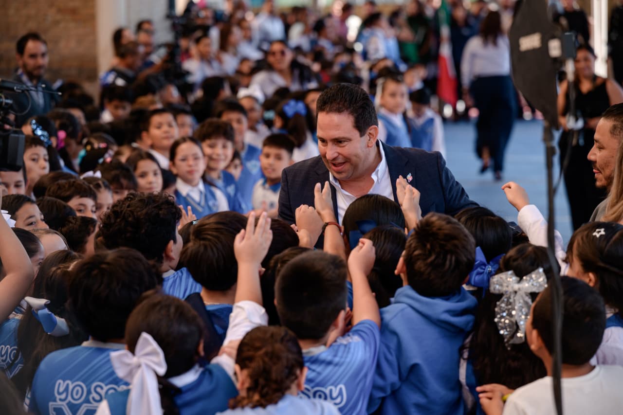Con programas sociales fortalecemos el aprendizaje: Javier Díaz