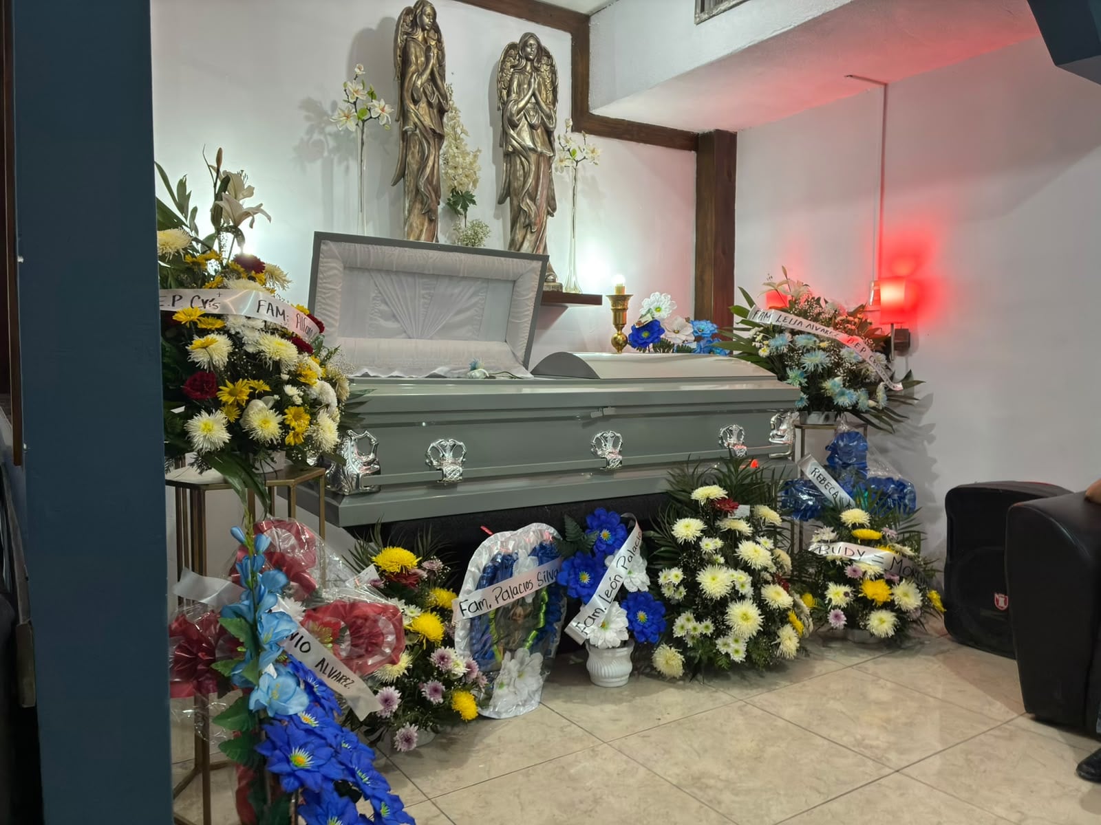 Entre lágrimas y dolor despiden a Christopher