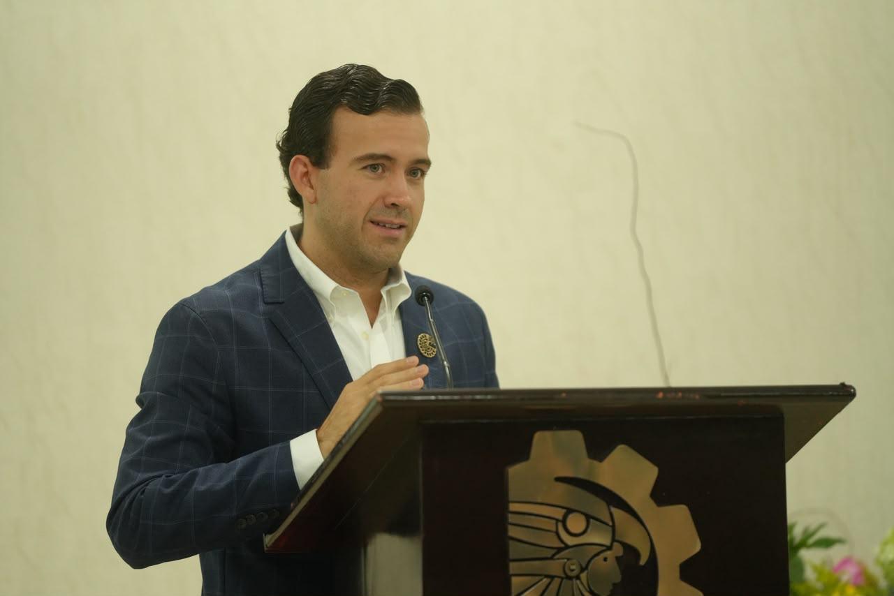 QUE LA PATERNIDAD NO IMPIDA A LOS JOVENES TERMINAR ESTUDIOS