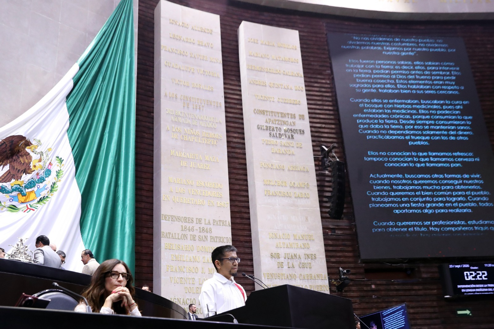 Hablante de lengua triqui destaca en la Cámara de Diputados la importancia de poner un granito de arena para visibilizarse