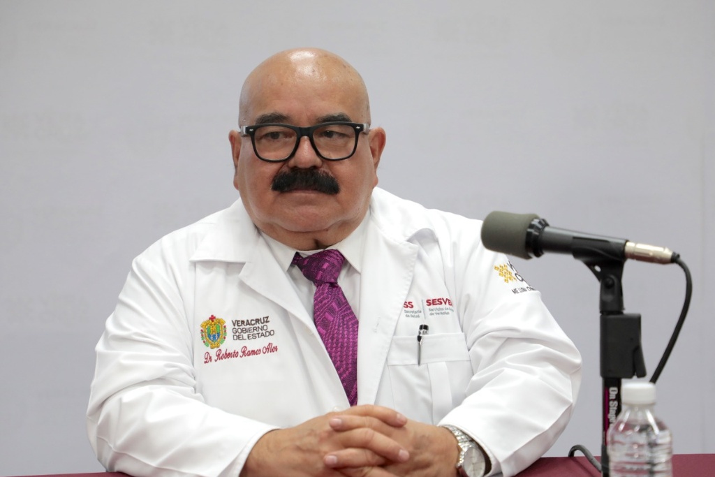 Utiliza Sector Salud bolsas como guantes