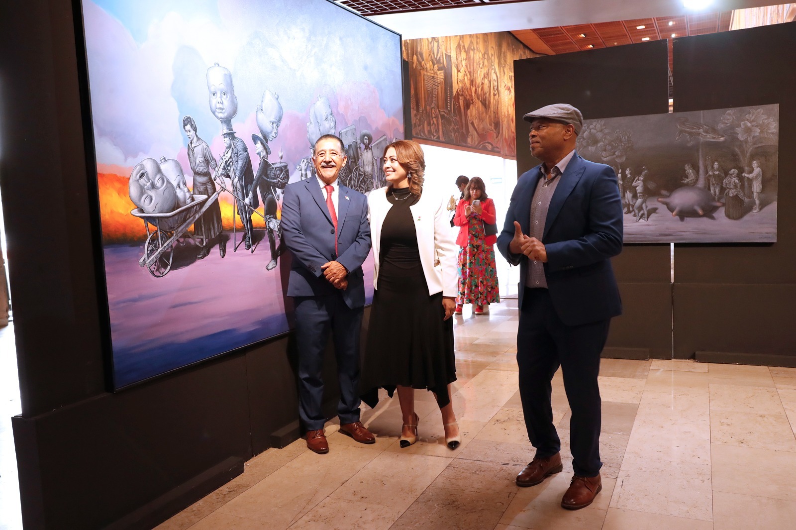 Inauguran en la Cámara de Diputados la exposición pictórica “Cabezas Trocadas”, de Zenén Vizcaíno
