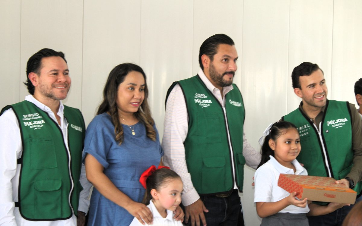 Estrenan escuela; dejan atrás las inundaciones